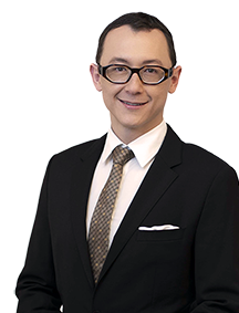 Dr. Minyor Avellaneda - Cirujano Plástico Retrato profesional del Dr. Minyor Avellaneda, experto en cirugía plástica en Bogotá.