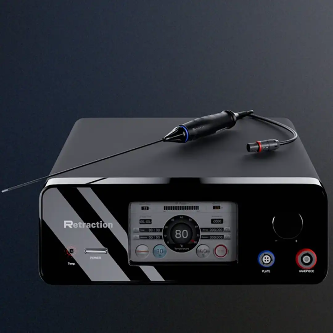 Equipo de tecnología Retraction para retracción de piel en liposucción y lipectomía en Bogotá con el Dr. Minyor Avellaneda. {{brizy_dc_image_alt imageSrc=