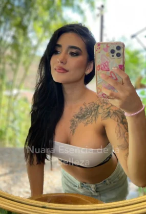 Mujer Nuara Mamoplastia de Aumento