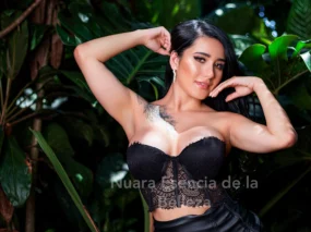 Mujer Nuara Mamoplastia de Aumento