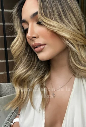 Mujer Nuara Rinoplastia Ultrasónica