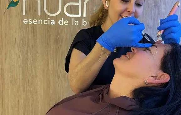 Toxina Botulinica l Nuara Bellleza procedimiento toxina botulinica nuara belleza Nuara Belleza